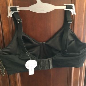 Cacique Intimates & Sleepwear - Black Soft Cup Underwire Sports Bra Cacique Intimates & Sleepwear - Black Soft Cup Underwire Sports Bra